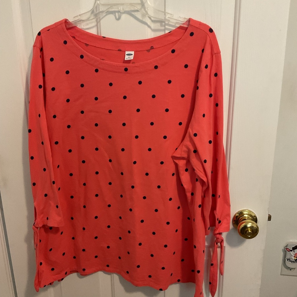Old Navy Pink Dark Polka Dot Top